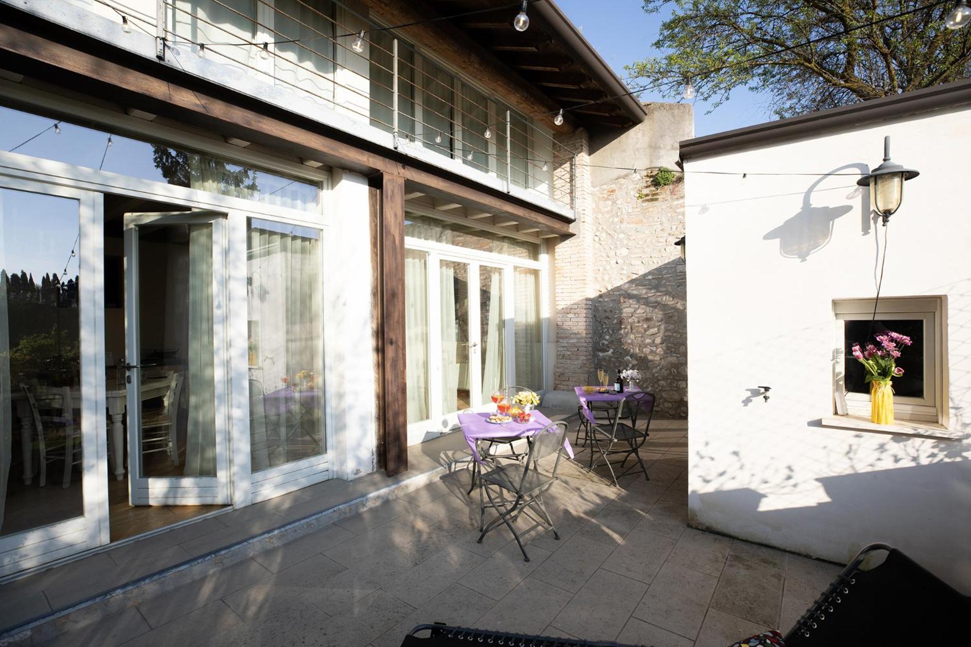 Relais La Rocca Solferino Bed & Breakfast Exterior foto