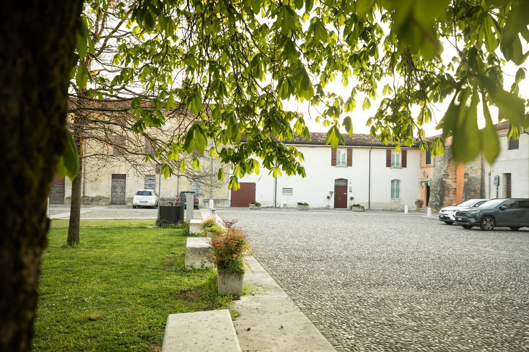 Relais La Rocca Solferino Bed & Breakfast Exterior foto