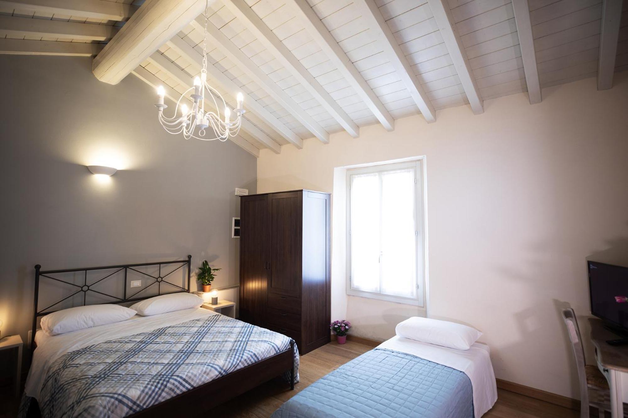 Relais La Rocca Solferino Bed & Breakfast Exterior foto